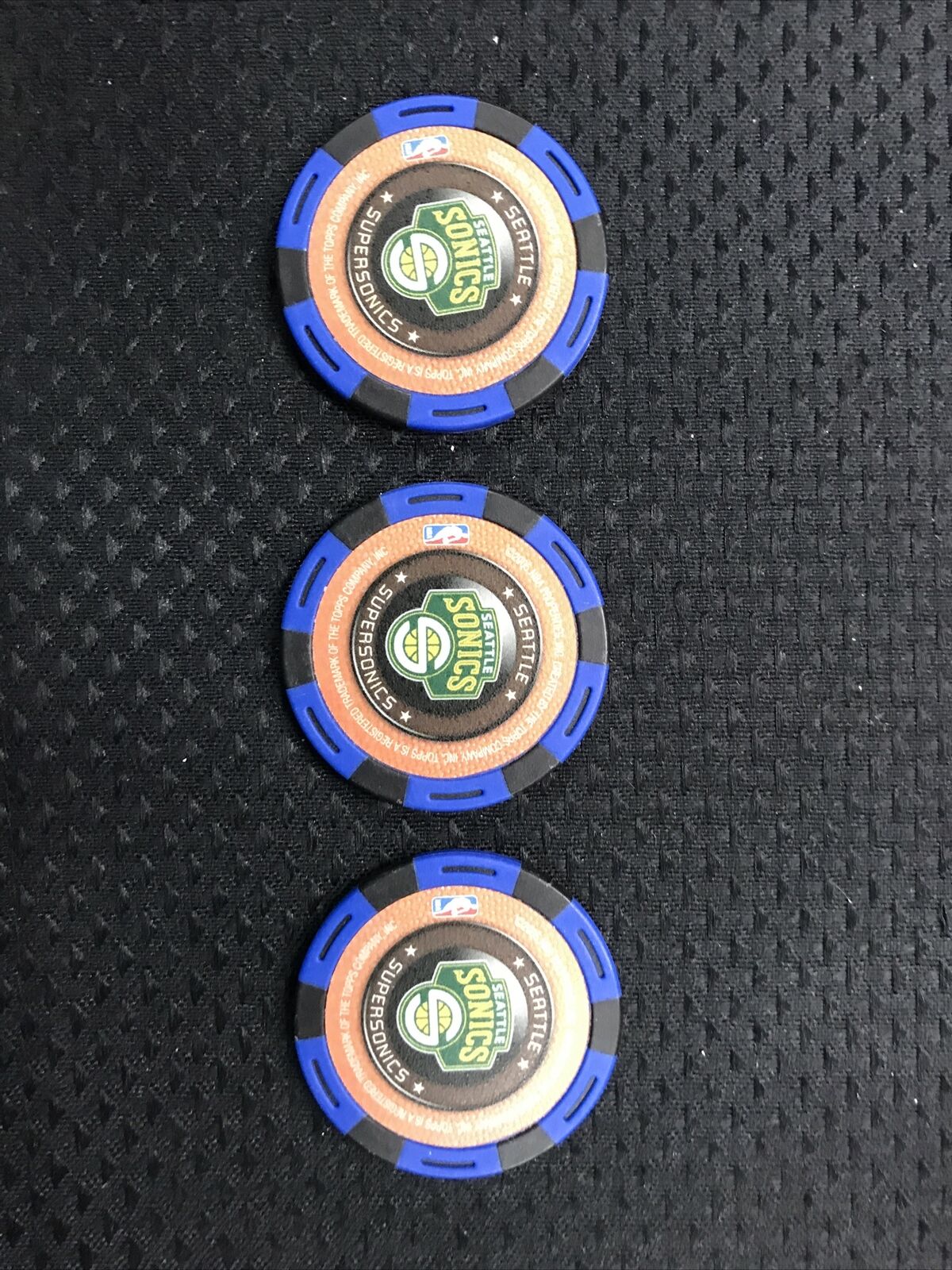 ALLEN IVERSON 2005-06 TOPPS NBA POKER CHIP BLUE VERSION 76ERS SIXER (x3)