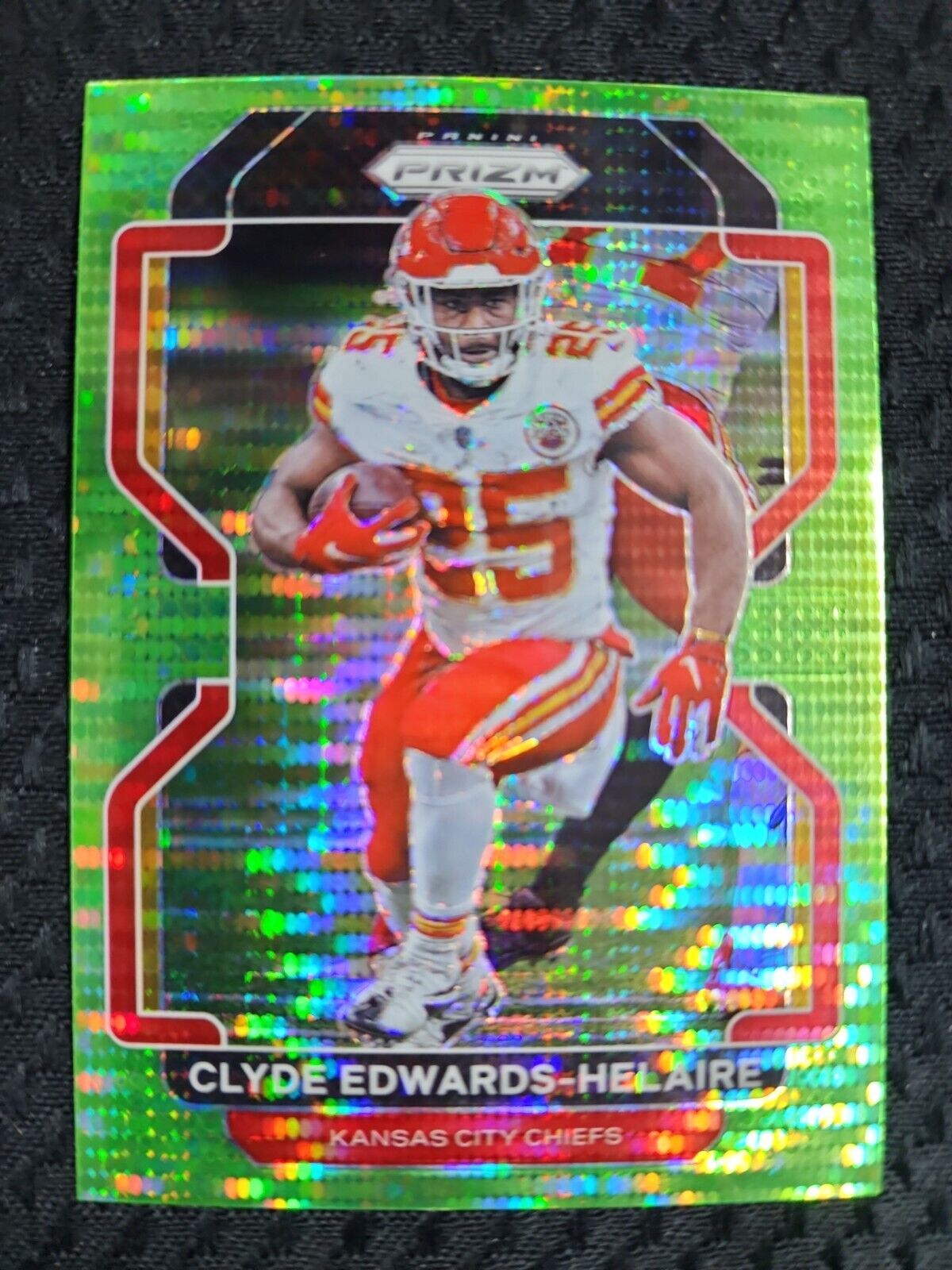 Clyde Edwards-Helaire 2021 Panini Prizm Neon Green Pulsar Prizm KC Chiefs NFL