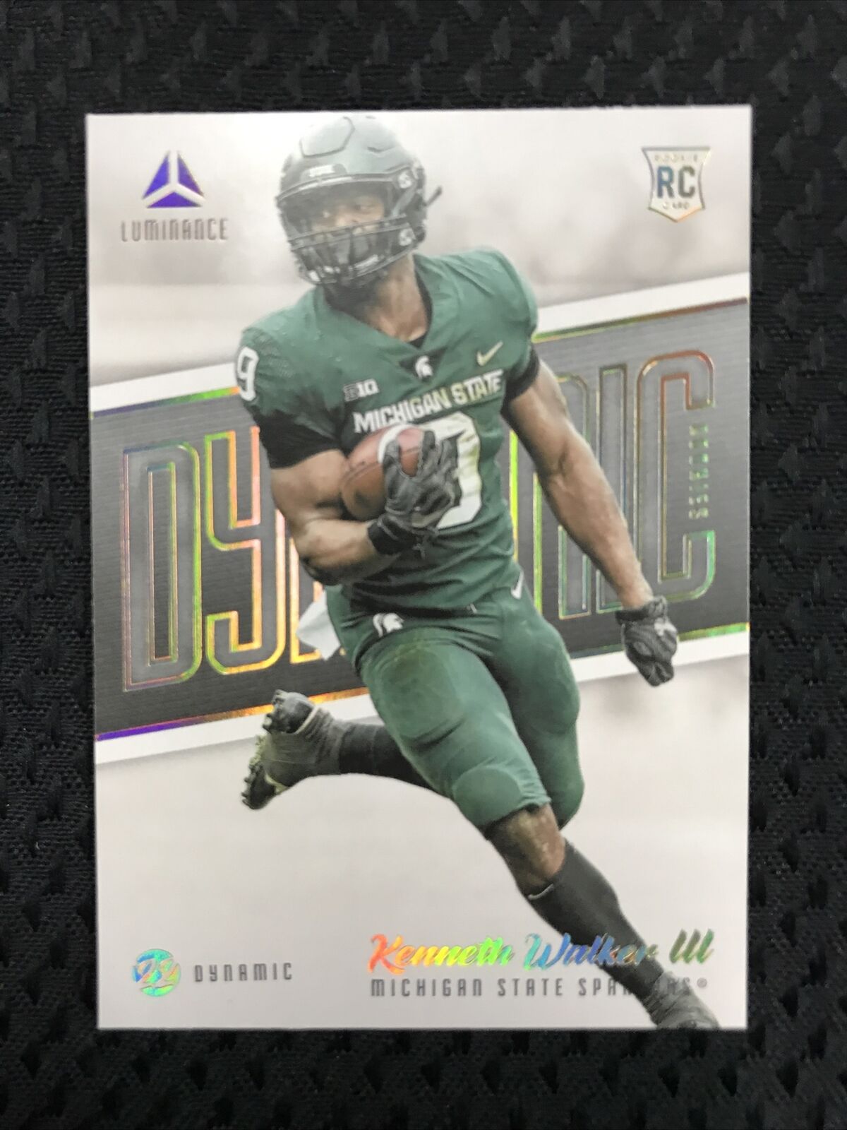 2022 Panini Luminance Kenneth Walker III Dynamic Rookie Rc