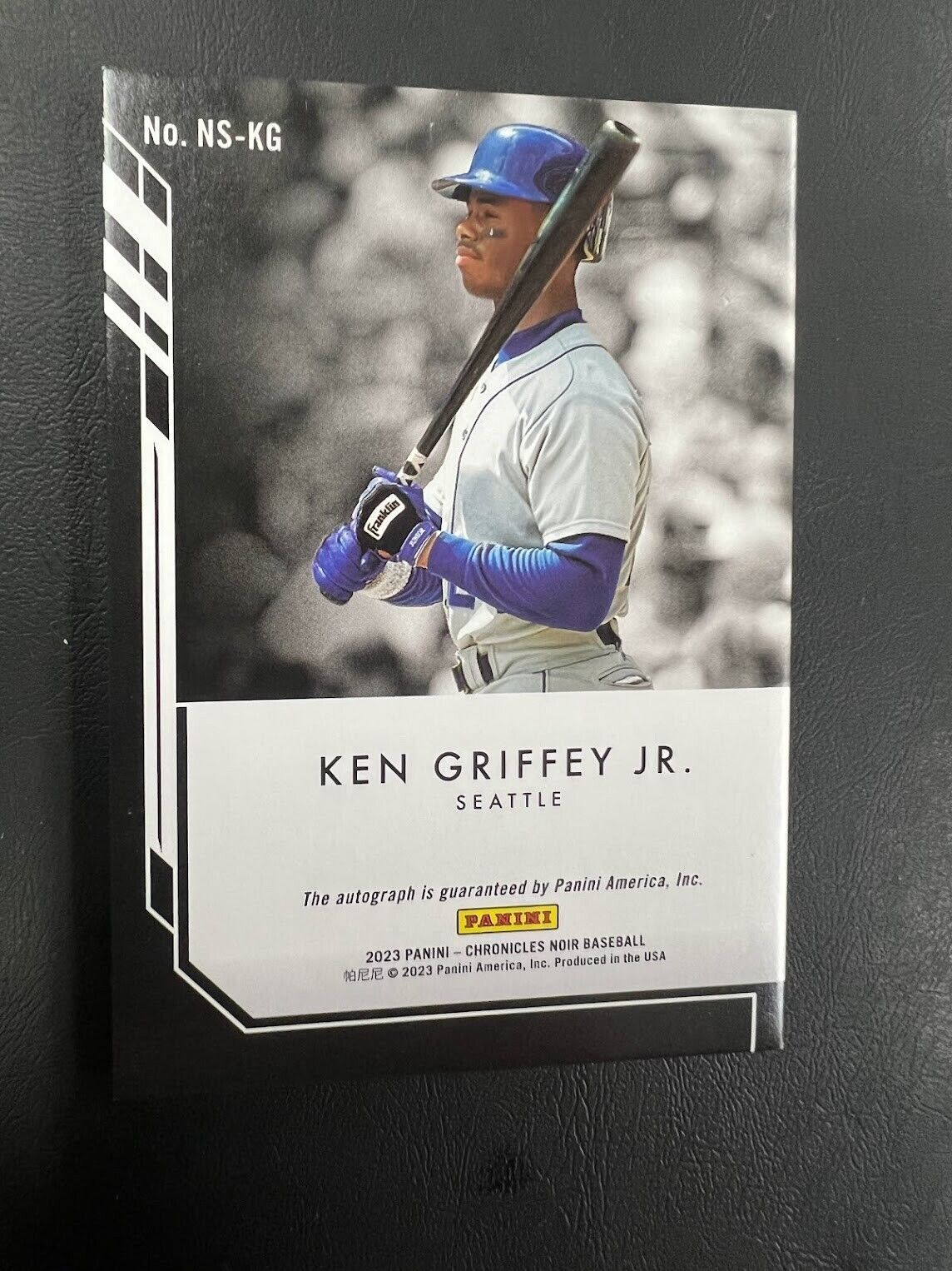 ERROR CARD 2023 Panini Chronicles Ken Griffey Jr Noir Auto 3/10 Holo #NS-KG J