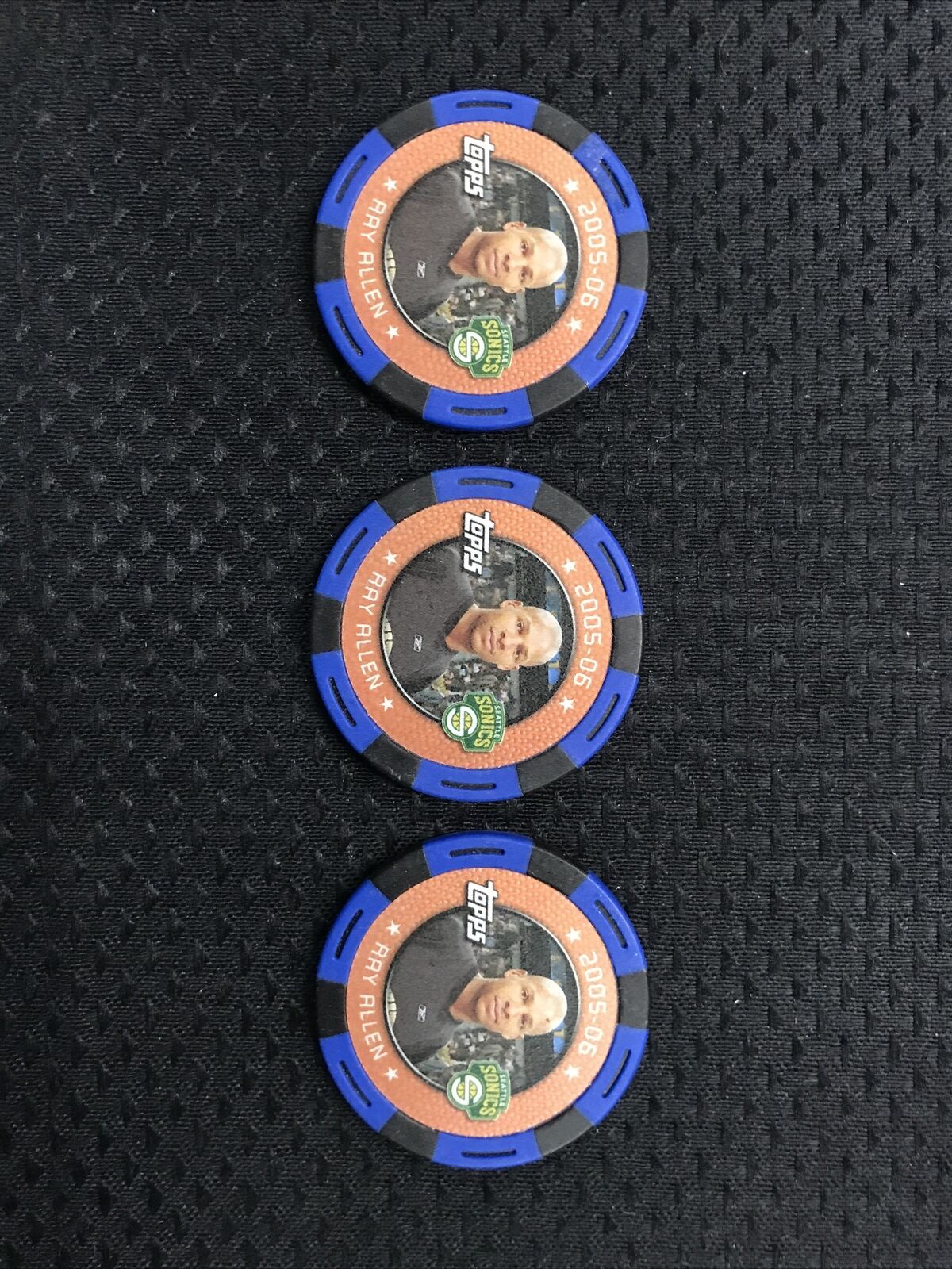 ALLEN IVERSON 2005-06 TOPPS NBA POKER CHIP BLUE VERSION 76ERS SIXER (x3)
