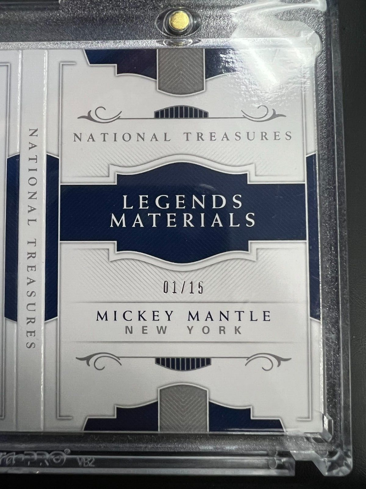 2018 National Treasures Mickey Mantle Legends Materials Booklet Quad Relic /15 J