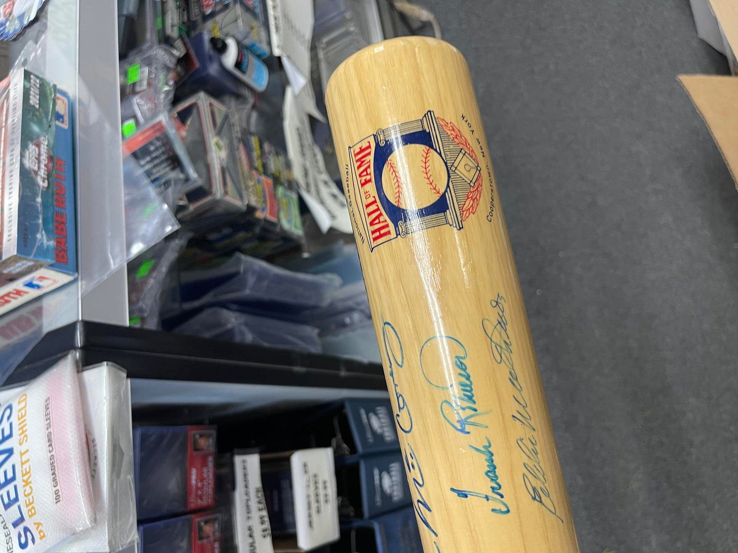 Hank Aaron, Willie Mays, Reggie Jackson Autographed Bat w/ Eddie Williams, Willie McCovey, Frank Robinson, and Harmon Killebrew 500 Club Autographed Bat