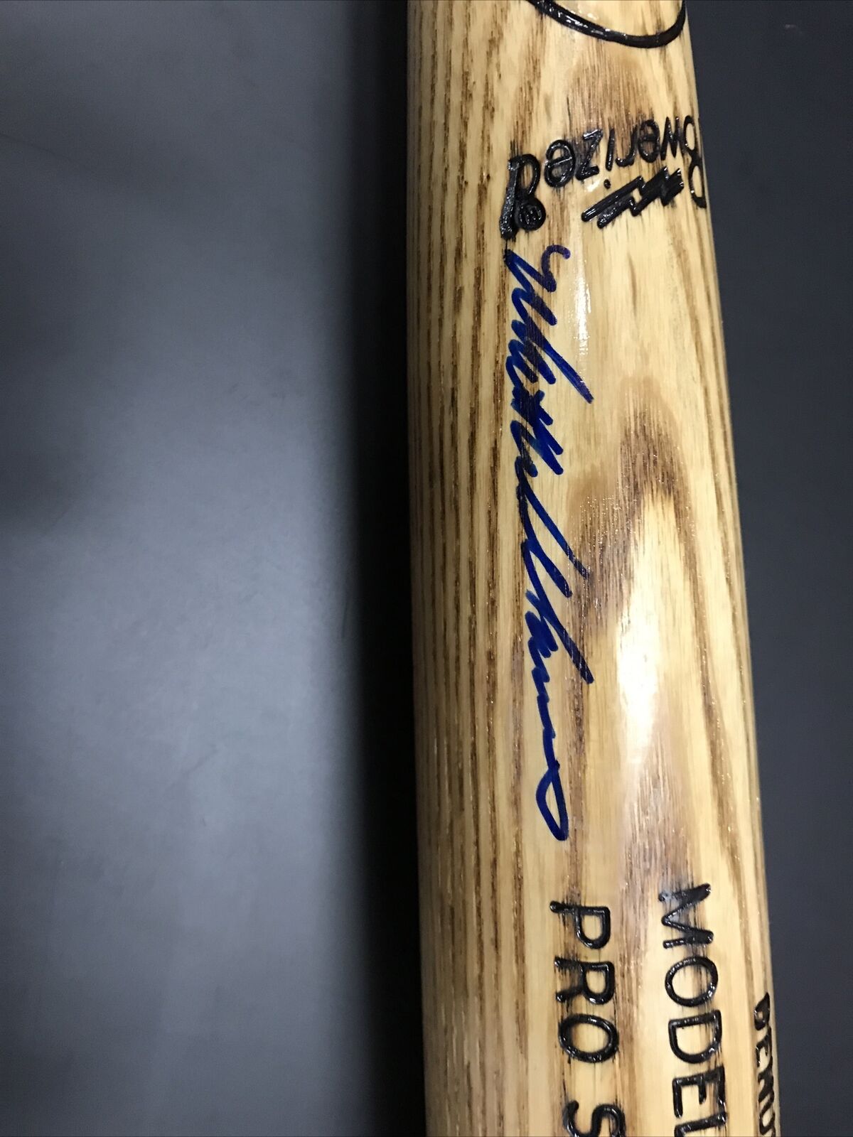 MATT WILLIAMS SIGNED LOUISVILE SLUGGER BASEBALL BAT WITH COA