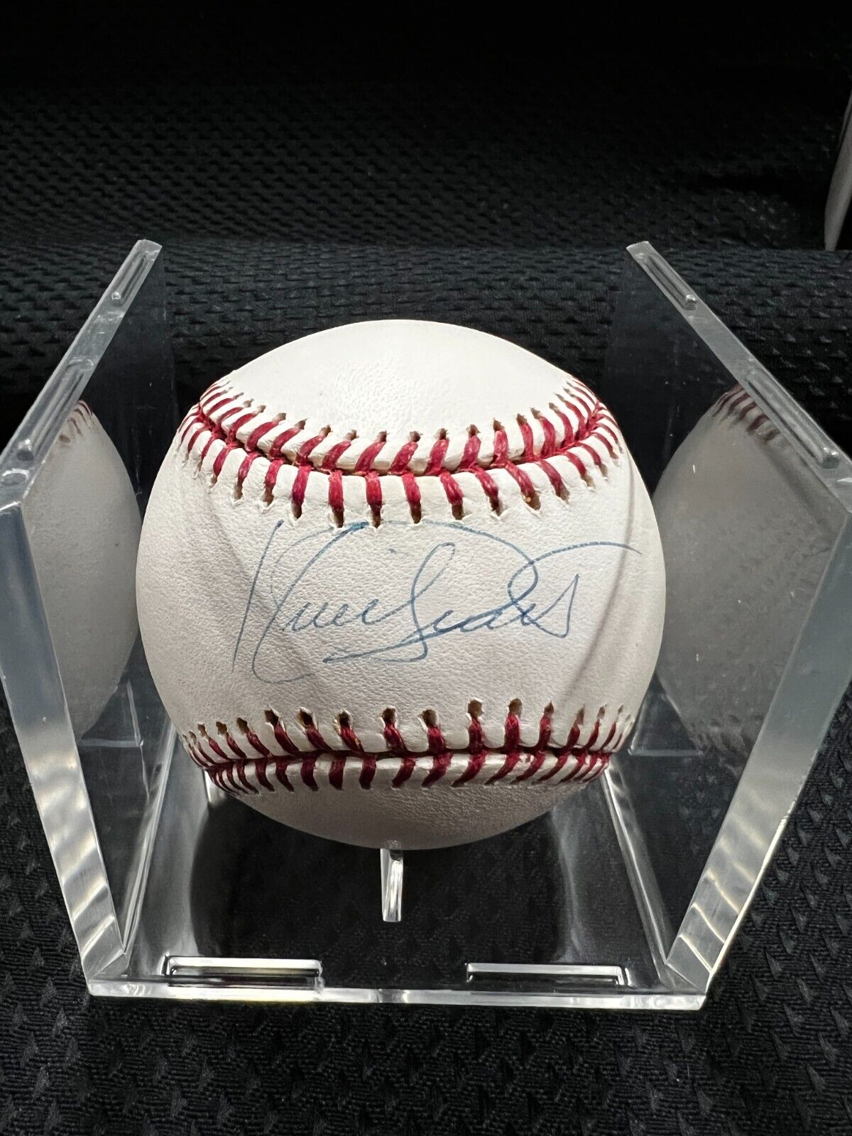 Autographed AL Baseball Kirby Puckett With JSA Letter of Authenticity Sweet Spot