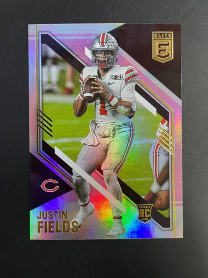 2021 Panini Donruss Elite Justin Fields RC Pink Parallel No. 102 Chicago
