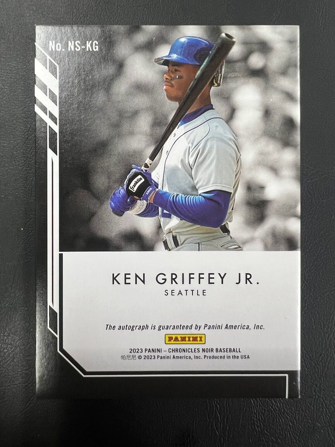 ERROR CARD 2023 Panini Chronicles Ken Griffey Jr Noir Auto 3/10 Holo #NS-KG  J