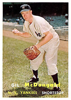 1957 Topps #200 Gil McDougald - NM