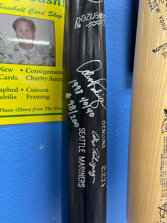 Alex Rodriguez Autograph Baseball Bat w/ Inscriptions '1998 40/40 #98/200' Black Louisville Slugger | BoxSeat Collectibles
