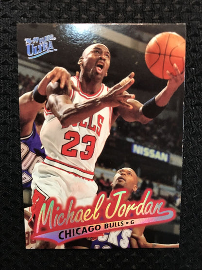 Michael Jordan 96-97 Fleer Ultra Basketball Card #16 Chicago Bulls NBA HALL FAME